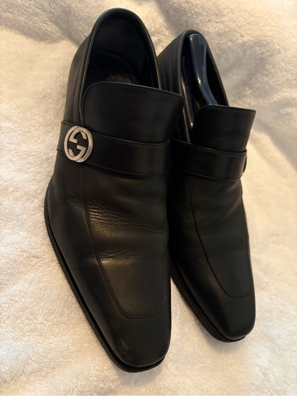Gucci Black Leather Men's Slip-On Loafers with Silver Logo